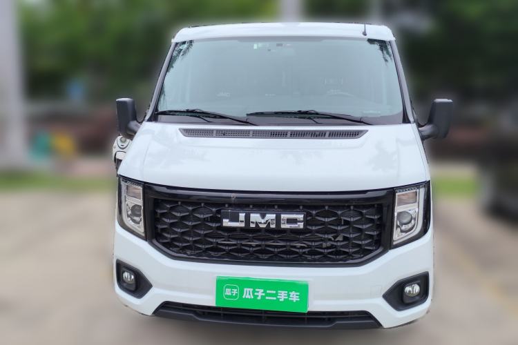 Used JMC Fushun 2025 2.0T 8AT Diesel Short-Wheelbase Low-Roof Commercial Multi-Purpose Passenger Vehicle with 5/6 Seats and Dual-Swing Tailgate Front