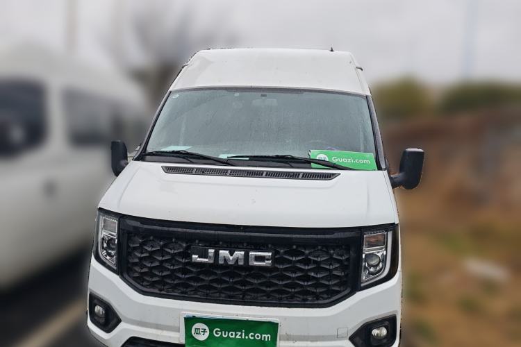 Used JMC Fushun 2025 2.0T 6MT Diesel Mid-Roof Mid-Height Commercial Multi-Purpose 7-Seater Passenger Vehicle Front