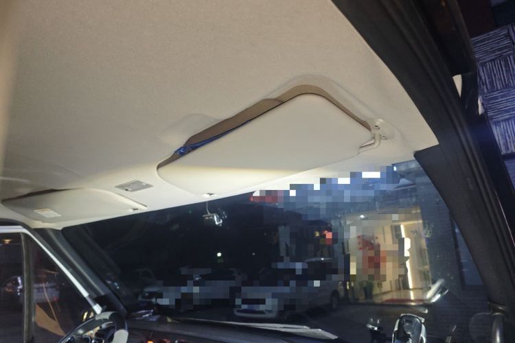 Used JMC Fushun 2025 2.0T 6MT Diesel Long-Wheelbase High-Roof Commercial Van – 2/3 Seats Headliner