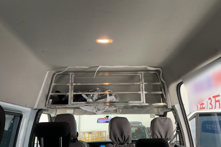 Used JMC Fushun 2025 2.0T 8AT Diesel Mid-Roof Mid-Height Commercial Multi-Purpose 7-Seater Passenger Vehicle Headliner