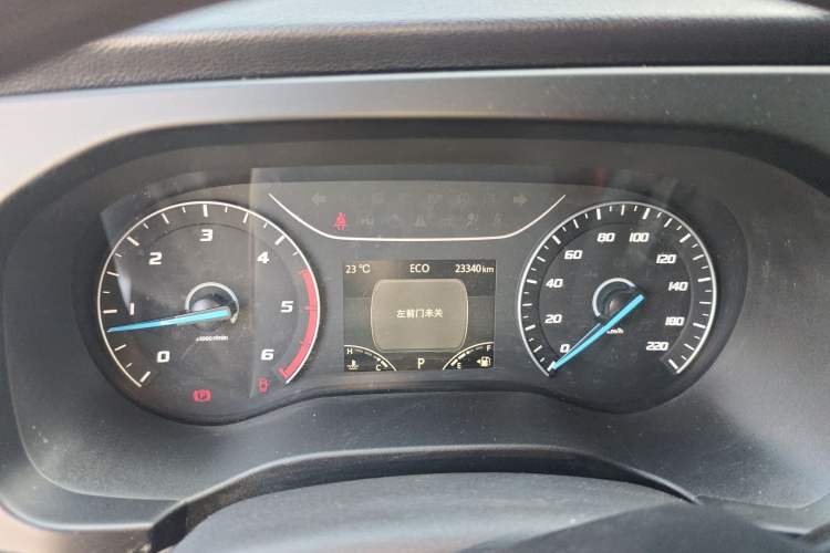 Used JMC Fushun 2025 2.0T 8AT Diesel Short Wheelbase Mid-Height Commercial Multi-Purpose Passenger Vehicle with 5/6 Seats Instrument Cluster