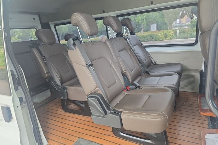 Used JMC Fushun 2025 2.0T 8AT Diesel Mid-Range Mid-Height Business-Class 9-Seater (Non-Commercial) Left Rear Seat
