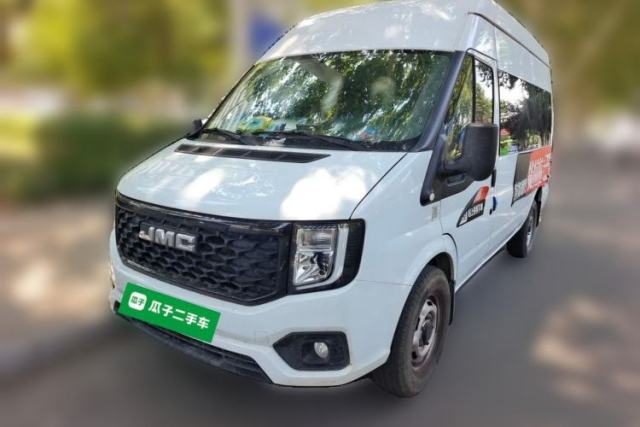 Used JMC Fushun 2025 2.0T 6MT Diesel Mid-Roof Mid-Height Commercial Multi-Purpose 7-Seater Passenger Vehicle