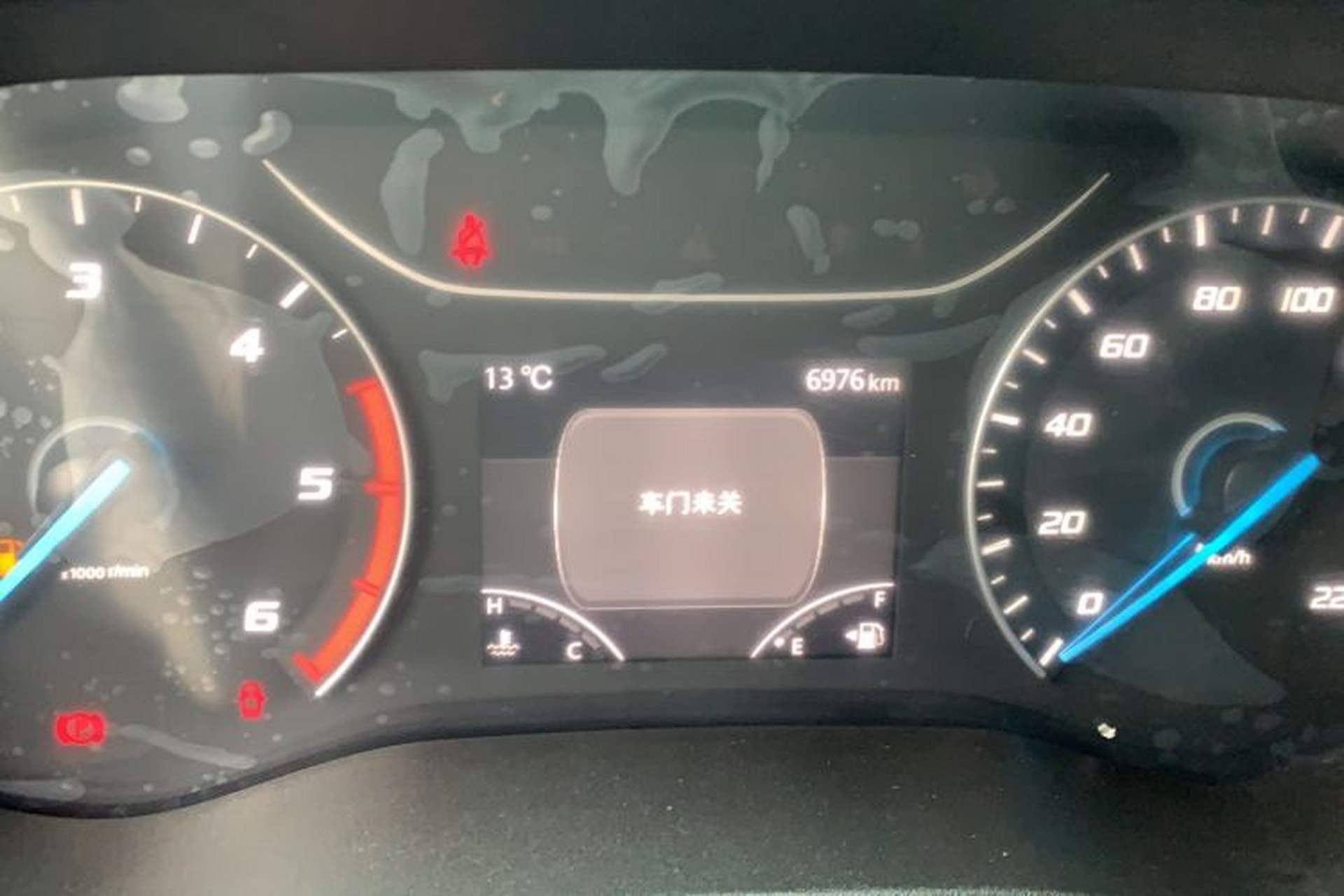 Used JMC Fushun 2025 2.0T 6MT Diesel Mid-Range Business-Class 9-Seater (Non-Commercial) Odometer Close Up