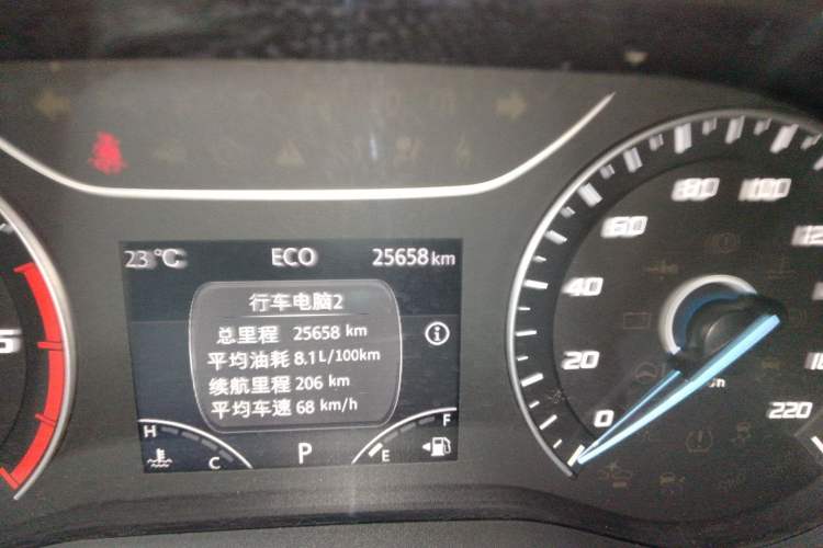 Used JMC Fushun 2025 2.0T 8AT Diesel Mid-Range Mid-Top Commercial Multi-Purpose Passenger Vehicle with 5/6 Seats Odometer Close Up
