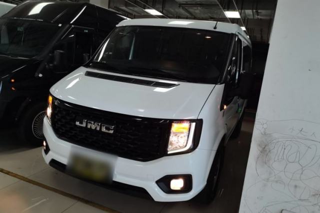 Used JMC Fushun 2025 2.0T 6MT Diesel Short-Wheelbase Low-Roof Commercial Multi-Purpose Passenger Vehicle with 5/6 Seats and Twin-Swing Tailgate