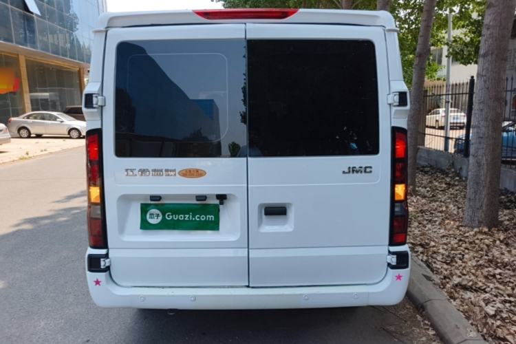 Used JMC Fushun 2025 2.0T 6MT Diesel Short-Wheelbase Low-Roof Commercial Multi-Purpose Passenger Vehicle with 5/6 Seats and Twin-Swing Tailgate Rear