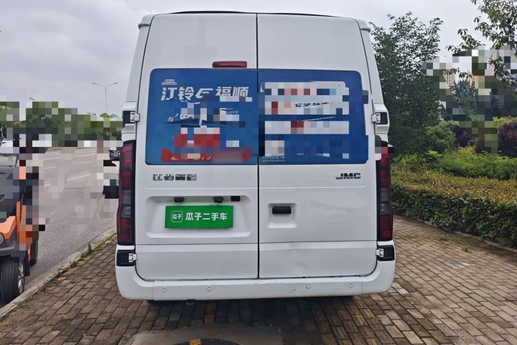 Used JMC Fushun 2025 2.0T 8AT Diesel Mid-Roof Mid-Height Business-Class 9-Seater (Non-Commercial) Rear
