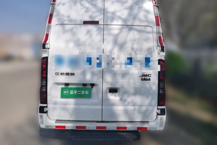 Used JMC Fushun 2025 2.0T 6MT Diesel Long-Wheelbase High-Roof Commercial Van – 2/3 Seats Rear