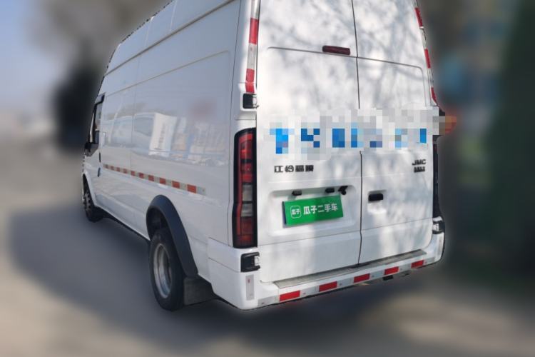 Used JMC Fushun 2025 2.0T 6MT Diesel Long-Wheelbase High-Roof Commercial Van – 2/3 Seats Rear Left 45 Deg