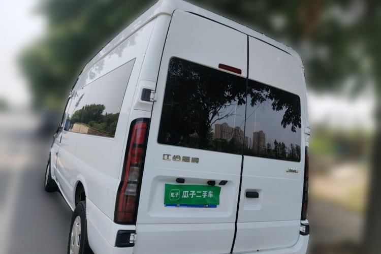 Used JMC Fushun 2025 2.0T 6MT Diesel Mid-Roof Mid-Height Commercial Multi-Purpose 7-Seater Passenger Vehicle Rear Left 45 Deg