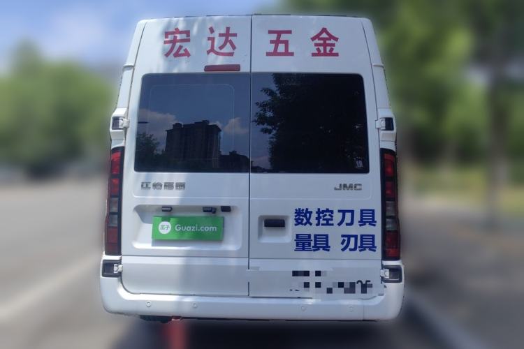 Used JMC Fushun 2025 2.0T 8AT Diesel Short Wheelbase Mid-Height Commercial Multi-Purpose Passenger Vehicle with 5/6 Seats Rear