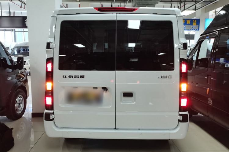 Used JMC Fushun 2025 2.0T 6MT Diesel Short-Wheelbase Low-Roof Commercial Multi-Purpose Passenger Vehicle with 5/6 Seats and Twin-Swing Tailgate Rear