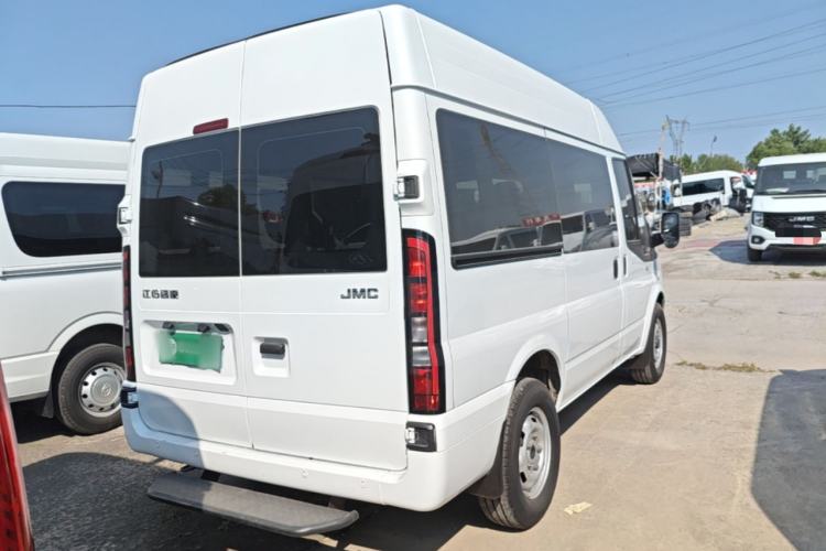 Used JMC Fushun 2025 2.0T 8AT Diesel Short Wheelbase Mid-Height Commercial Multi-Purpose Passenger Vehicle with 5/6 Seats Rear Right 45 Deg