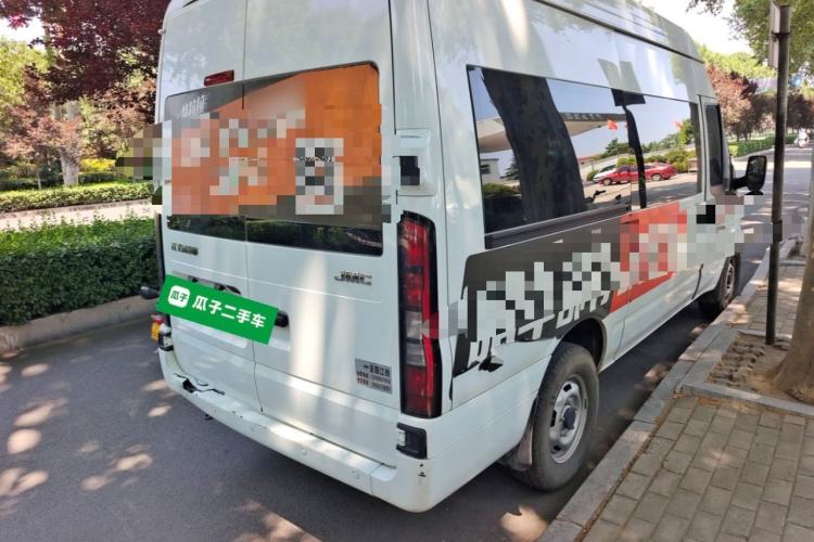 Used JMC Fushun 2025 2.0T 6MT Diesel Mid-Roof Mid-Height Commercial Multi-Purpose 7-Seater Passenger Vehicle Rear Right 45 Deg