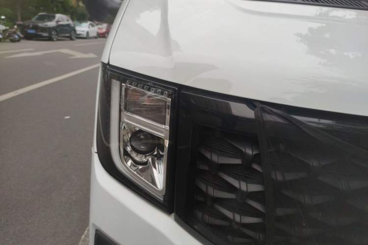 Used JMC Fushun  Right Front Headlight