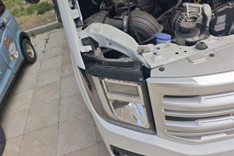 Used JMC Fushun  Right Front Headlight