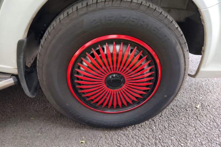 Used JMC Fushun  Right Front Wheel Hub