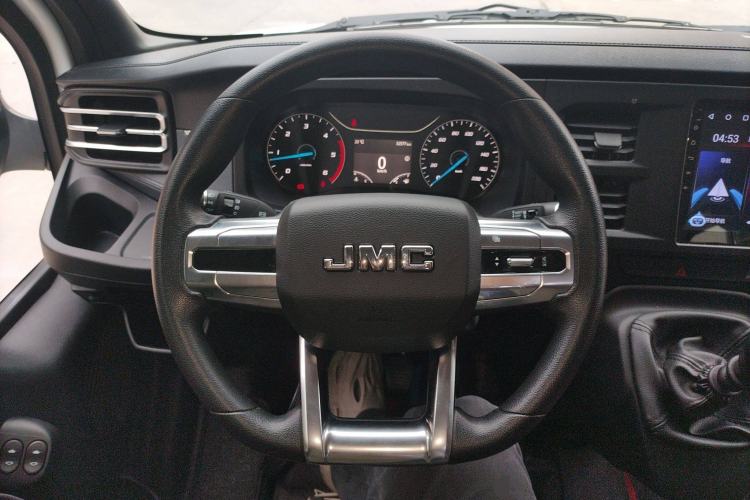 Used JMC Fushun 2025 2.0T 6MT Diesel Short-Wheelbase Mid-Roof Commercial Multi-Purpose Passenger Vehicle with 5/6 Seats Steering Wheel