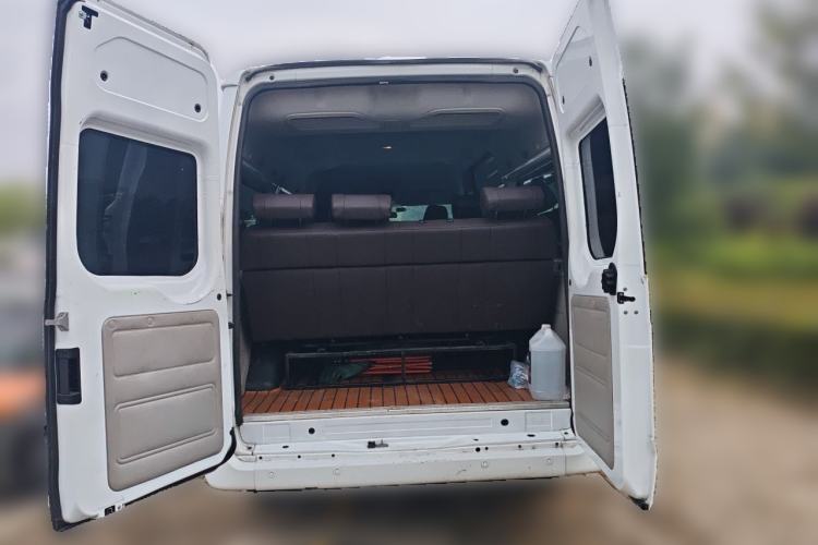 Used JMC Fushun 2025 2.0T 8AT Diesel Mid-Roof Mid-Height Business-Class 9-Seater (Non-Commercial) Trunk