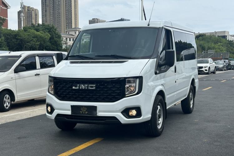 Used JMC Fushun 2025 2.0T 6MT Diesel Short-Wheelbase Low-Roof Commercial Multi-Purpose Passenger Vehicle with 5/6 Seats and Twin-Swing Tailgate Guazi used car, China used car export, Used car for sale, Used  cars, Cheapest cars for sale