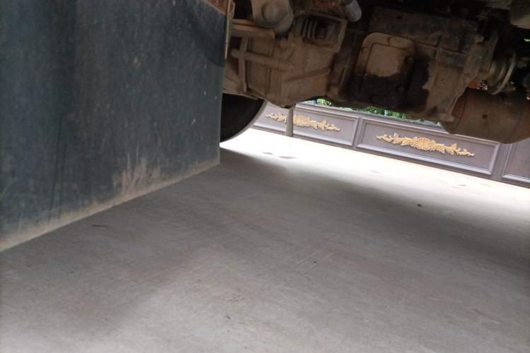 Used JMC Kairui EV  Chassis Front Left