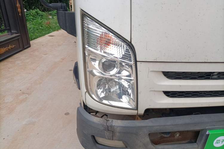 Used JMC Kairui EV  Right Front Headlight