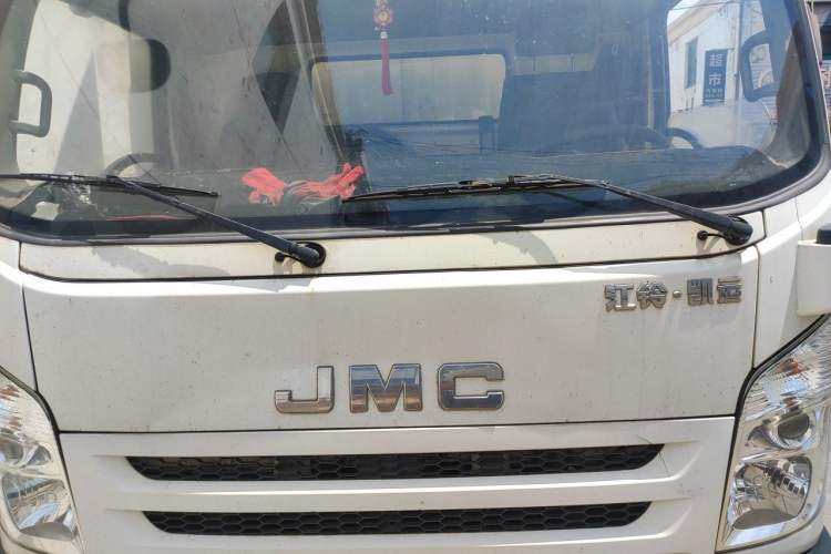 Used JMC Lexing E Luda  Engine Bay