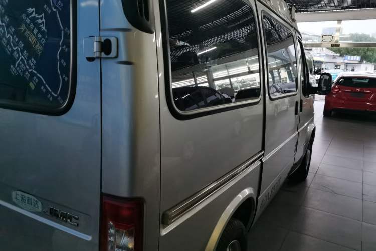 Used JMC Transit 2021 2.8T Space King Standard Version Short Wheelbase Mid-Height Roof 6-Seater Diesel Euro VI JX493 Exterior 3