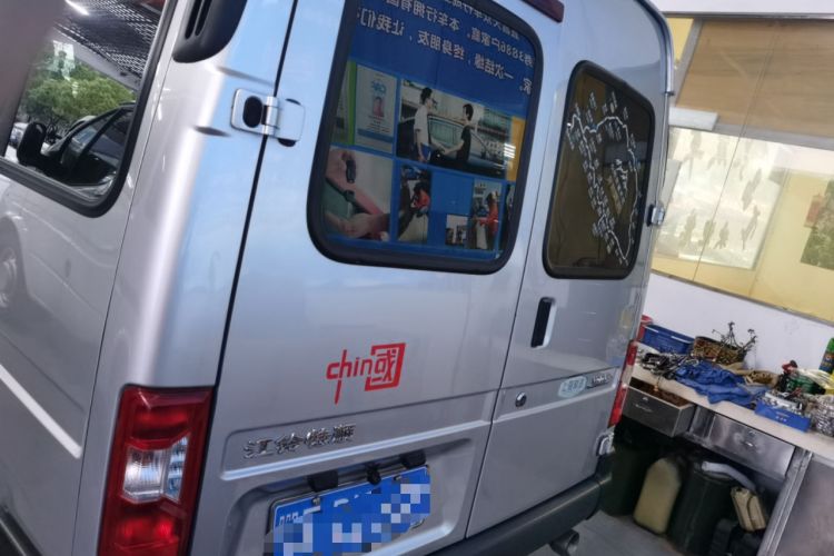Used JMC Transit 2021 2.8T Space King Standard Version Short Wheelbase Mid-Height Roof 6-Seater Diesel Euro VI JX493 Exterior 4