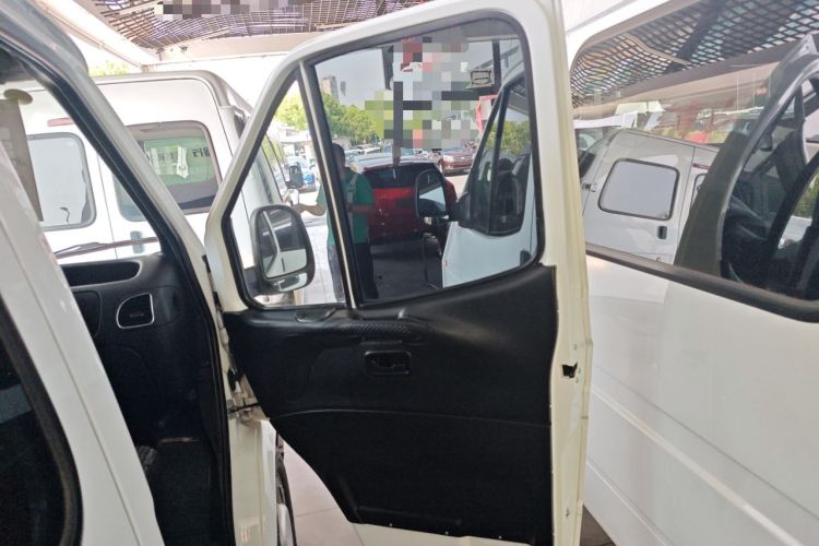 Used JMC Transit 2019 2.8T Commercial Version Short Wheelbase Mid-Roof 6-Seater China VI JX493 Interior 5