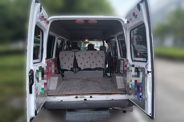 Used JMC Transit 2019 2.8T Commercial Version Short Wheelbase Mid-Roof 6-Seater China VI JX493 Trunk