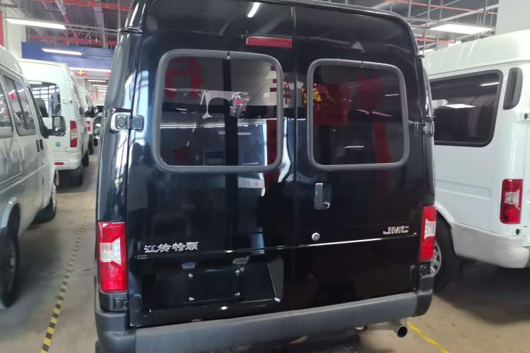 Used JMC Transit 2017 2.8T Commercial Version Short Wheelbase Mid-Roof 6/7/8-Seater JX493 Exterior 4