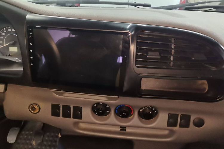 Used JMC Transit 2017 2.8T Commercial Version Short Wheelbase Mid-Roof 6/7/8-Seater JX493 Instrument Cluster