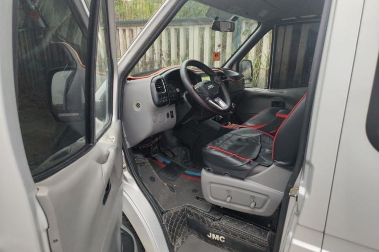Used JMC Transit 2017 2.8T Commercial Version Short Wheelbase Mid-Roof 6/7/8-Seater JX493 Driver Seat