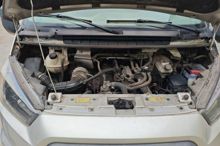Used JMC Transit 2017 2.8T Commercial Version Short Wheelbase Mid-Roof 6/7/8-Seater JX493 Engine Bay