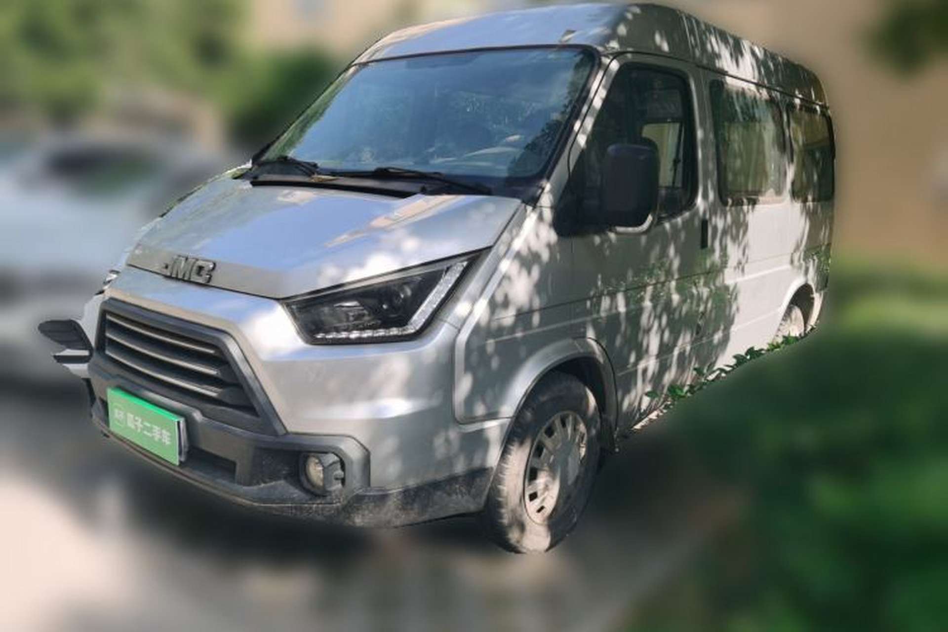 Used JMC Transit 2017 2.8T Commercial Version Short Wheelbase Mid-Roof 6/7/8-Seater JX493 Front Left 45 Deg