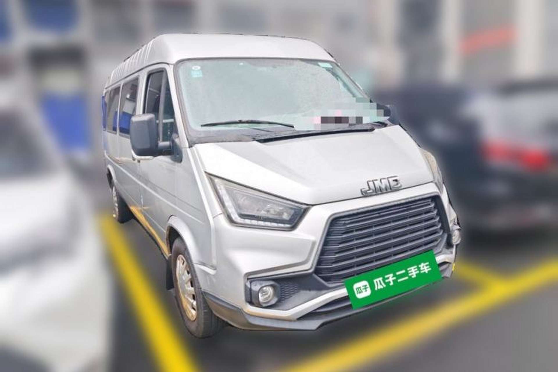 Used JMC Transit 2017 2.8T Commercial Version Long Wheelbase Mid-Roof 6/7/8-Seater JX493 Front Right 45 Deg