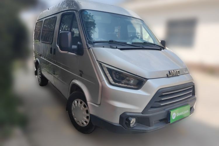Used JMC Transit 2017 2.8T Commercial Version Short Wheelbase Mid-Roof 6/7/8-Seater JX493 Front Right 45 Deg