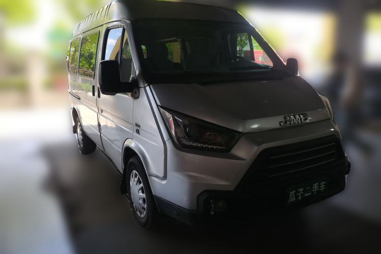 Used JMC Transit 2017 2.8T Commercial Version Short Wheelbase Mid-Roof 6/7/8-Seater JX493 Front Right 45 Deg