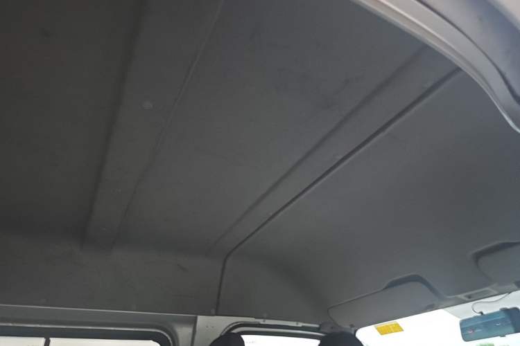 Used JMC Transit 2017 2.8T Commercial Version Long Wheelbase Mid-Roof 6/7/8-Seater JX493 Headliner