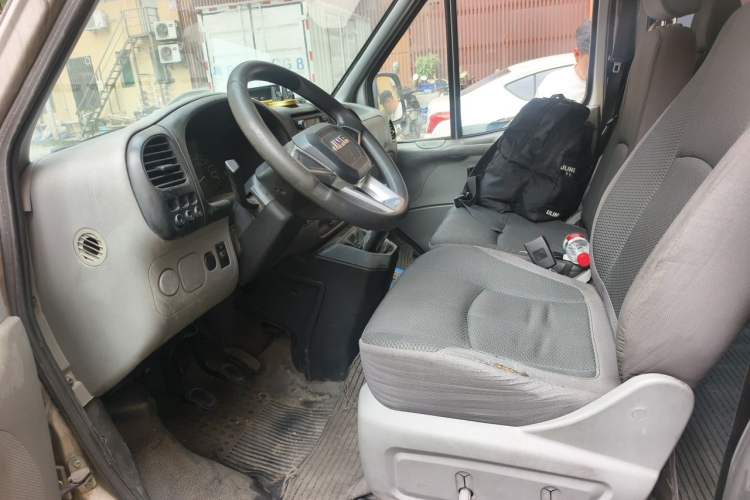 Used JMC Transit 2017 2.8T Commercial Version Short Wheelbase Low-Roof 6/7/8-Seater JX493 Left Front Seat