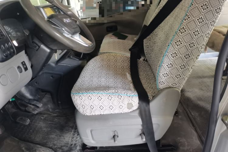 Used JMC Transit 2017 2.8T Commercial Version Short Wheelbase Mid-Roof 6/7/8-Seater JX493 Left Front Seat