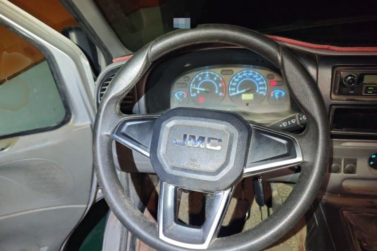Used JMC Transit 2017 2.8T Commercial Version Long Wheelbase Mid-Roof 6/7/8-Seater JX493 Steering Wheel