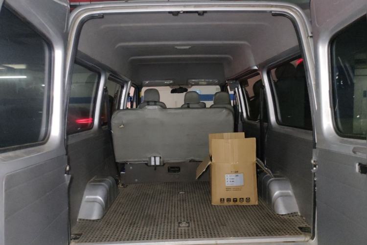 Used JMC Transit 2017 2.8T Commercial Version Short Wheelbase Mid-Roof 6/7/8-Seater JX493 Trunk