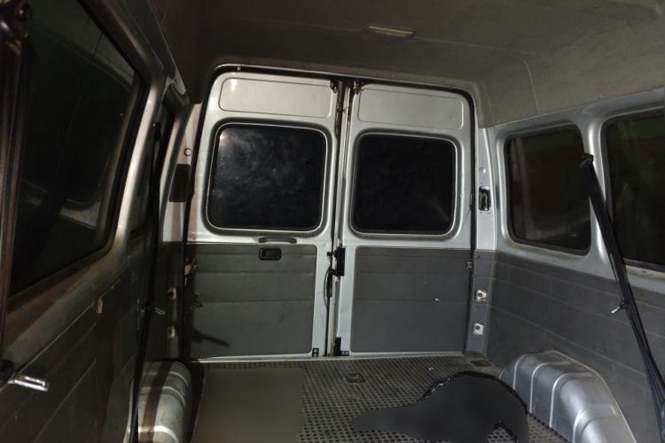 Used JMC Transit 2017 2.8T Commercial Version Long Wheelbase Mid-Roof 6/7/8-Seater JX493 Trunk