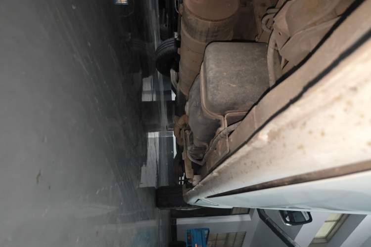 Used JMC Transit 2017 2.8T Commercial Version Short Wheelbase Mid-Roof 6/7/8-Seater JX493 Chassis Rear Right