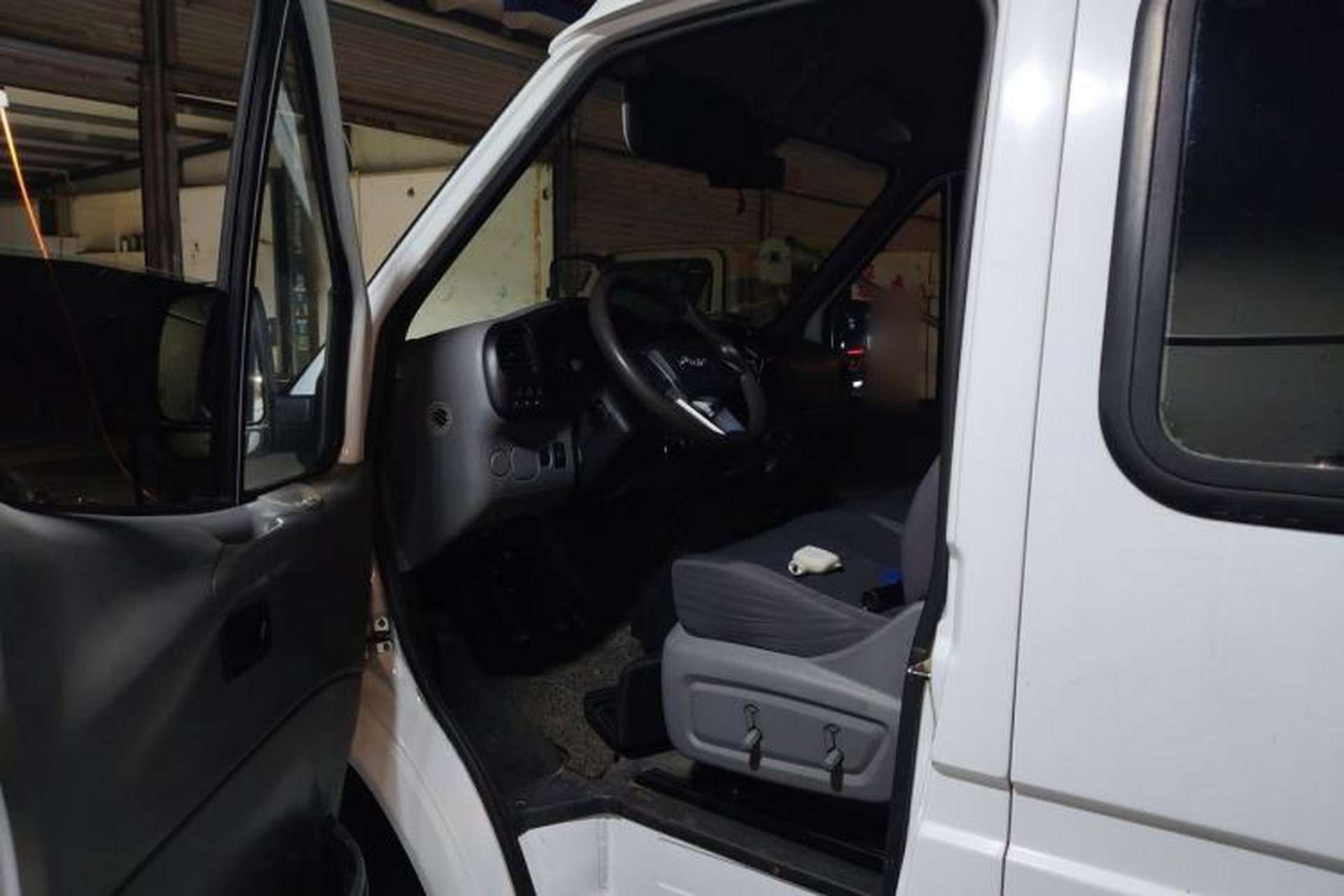 Used JMC Transit 2017 2.8T Commercial Version Short Wheelbase Mid-Roof 6/7/8-Seater JX493 Driver Seat
