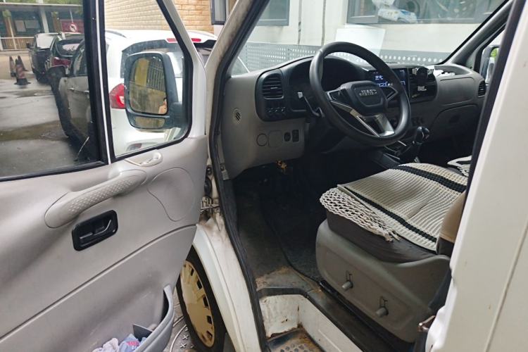 Used JMC Transit 2017 2.8T Commercial Version Short Wheelbase Mid-Roof 6/7/8-Seater JX493 Driver Seat