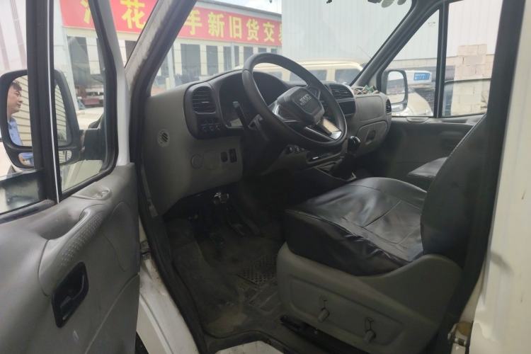 Used JMC Transit 2017 2.8T Commercial Version Long Wheelbase Mid-Roof 6/7/8-Seater JX493 Driver Seat